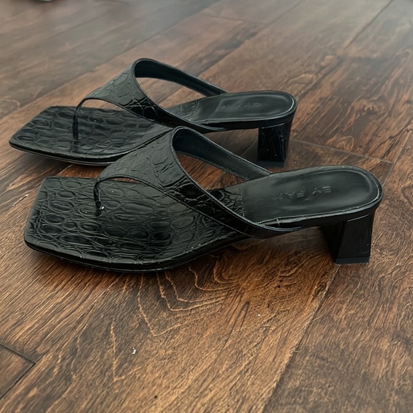 By Far Shawn thong sandals size 37 (fit small) - Picture 3 of 6